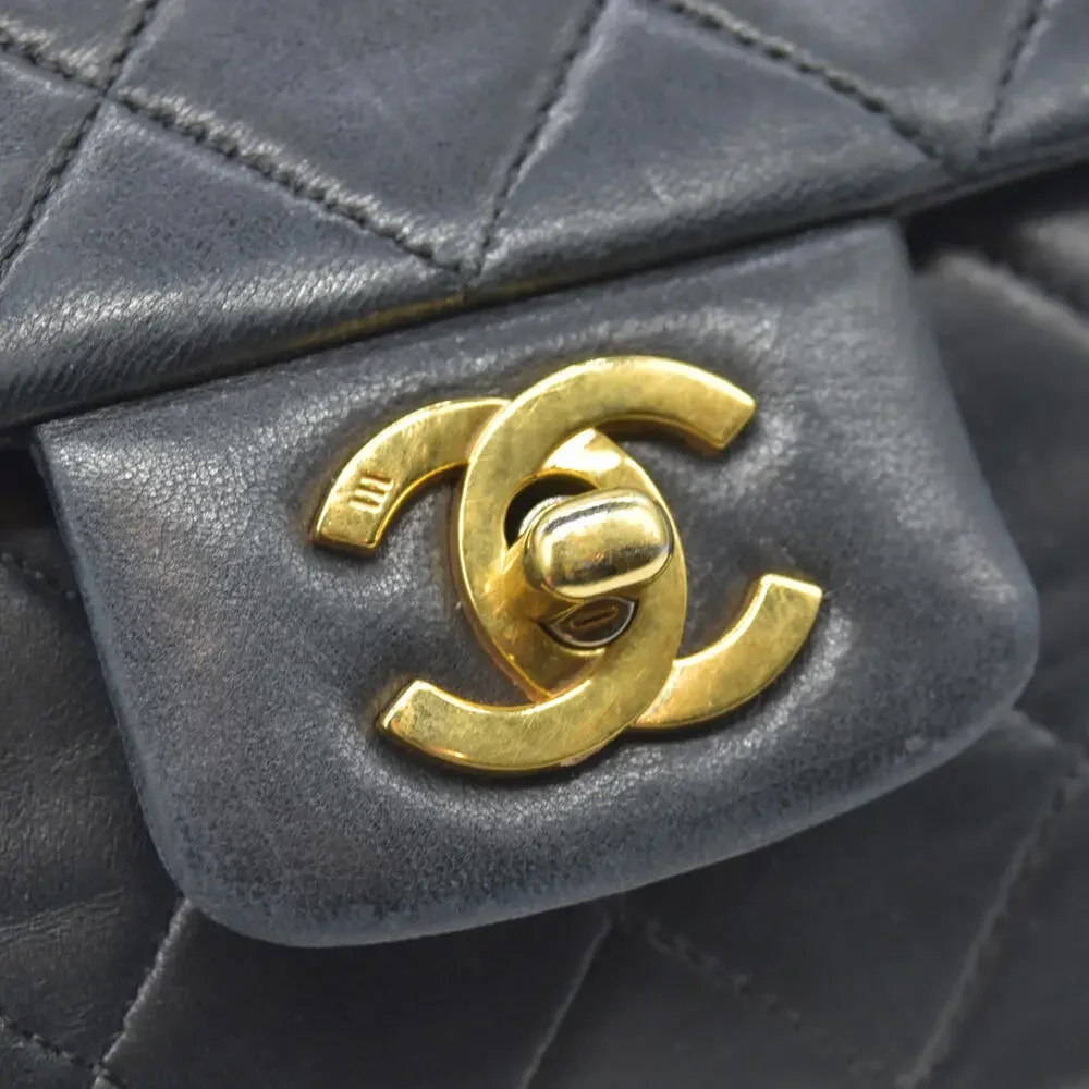 Chanel 1990-1991 Vintage Jumbo Single Flap Bag - 24K Gold